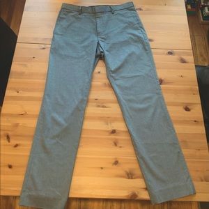 Men’s slim gray dress pants